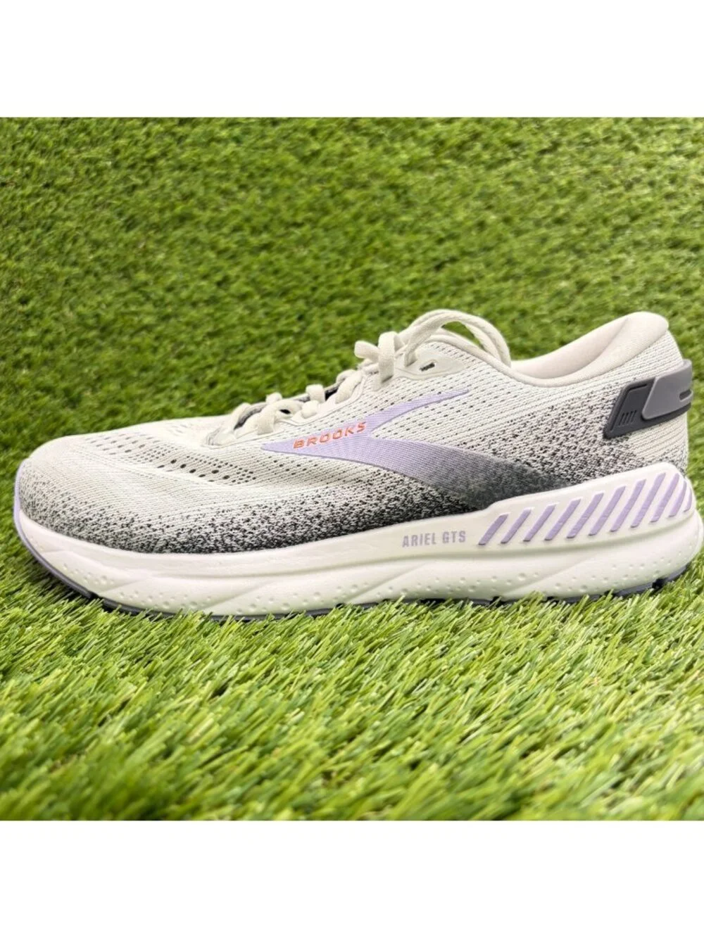 Brooks Ariel 24 GTS Womens Size 9D Gray Purple Athletic Running Shoes Sneakers